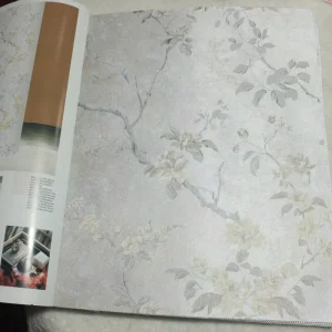 Home Bedroom European Style Floral Wallpaper Home Wall Decoration 3D Fine Carving Texture Non Woven Wallpaper